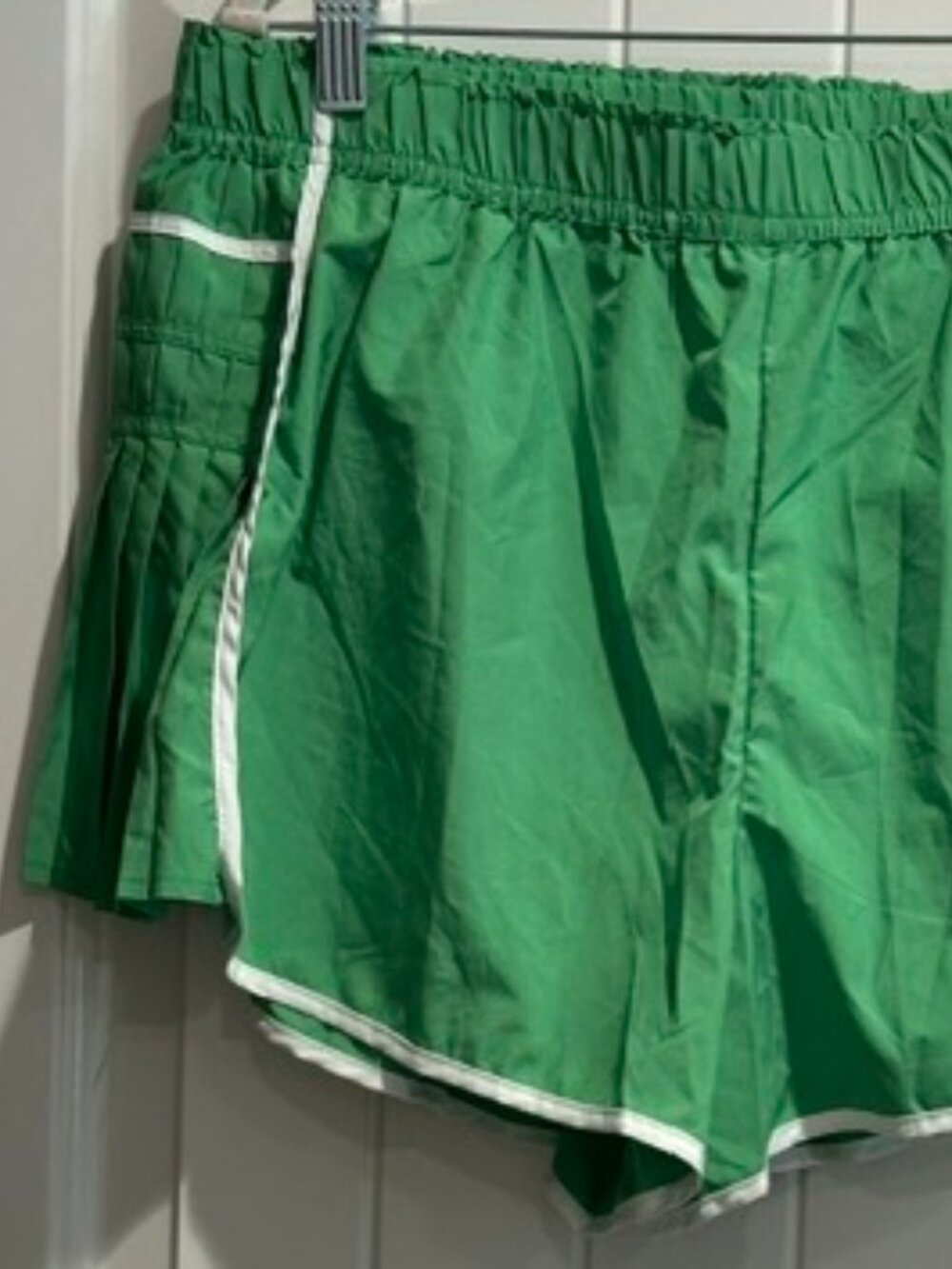 NWT Free People Movement Easy Tiger Shorts Kelly Green size- MEDIUM - Picture 4 of 6